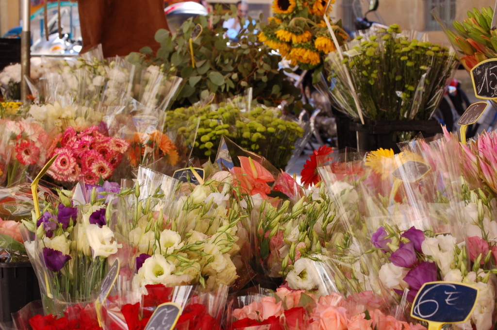 Flower market Photo: David Scott Allen