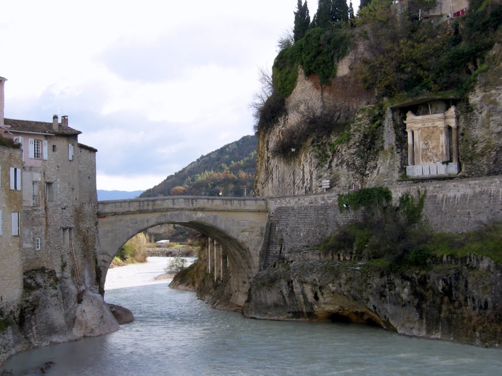 Roman bridge in Vaison-la-Romaine