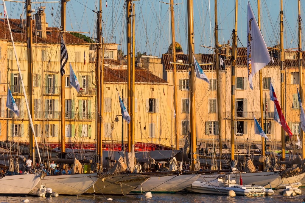 France, Var, Saint Tropez, Dior des Lices, cafe restaurant of the